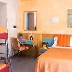 Diana Hotel 3*
