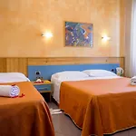 Hotel Diana