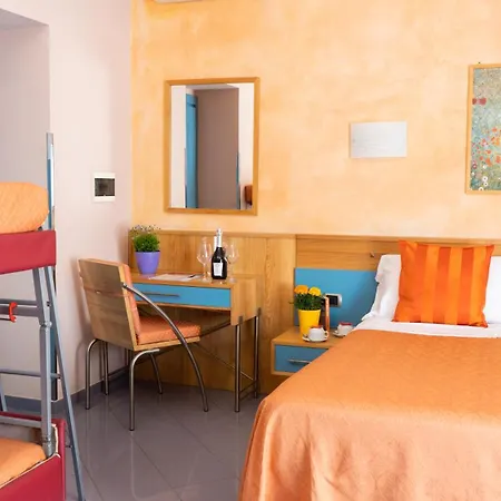 Diana Hotel 3*