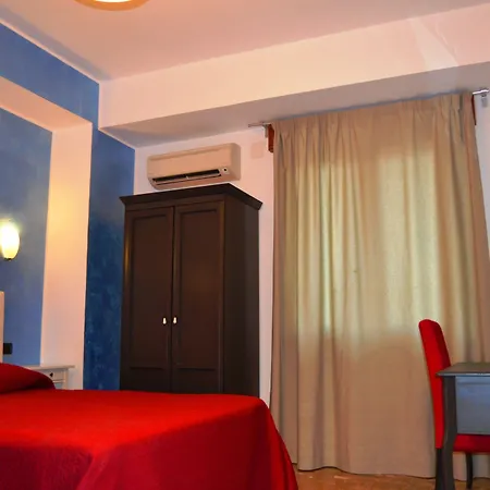 Hotel Diana Pompeya